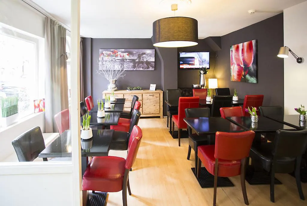 **  Quentin England Hotel Amsterdam Nizozemsko